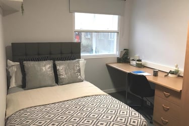 1 bed flat, 347 New Cross House, New Cross, London, SE146AT - Image 1